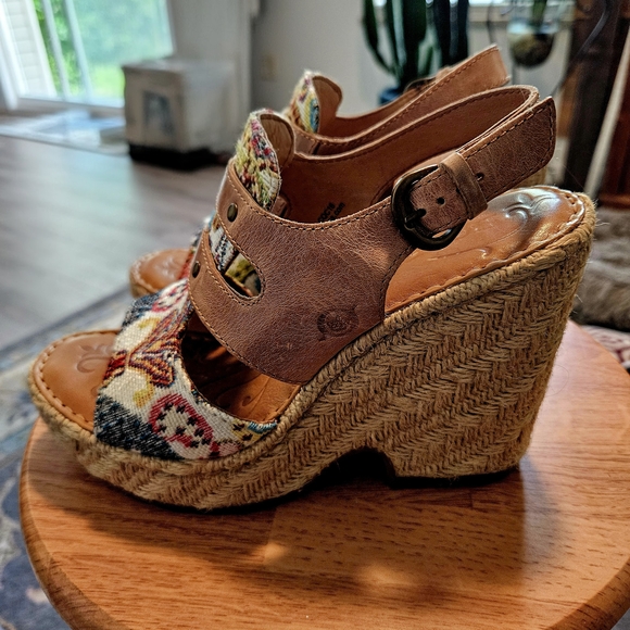 Born Multicolor Woven Wedges - Picture 6 of 8